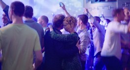 TERESA FRITZI HOERL Regisseurin & Autorin